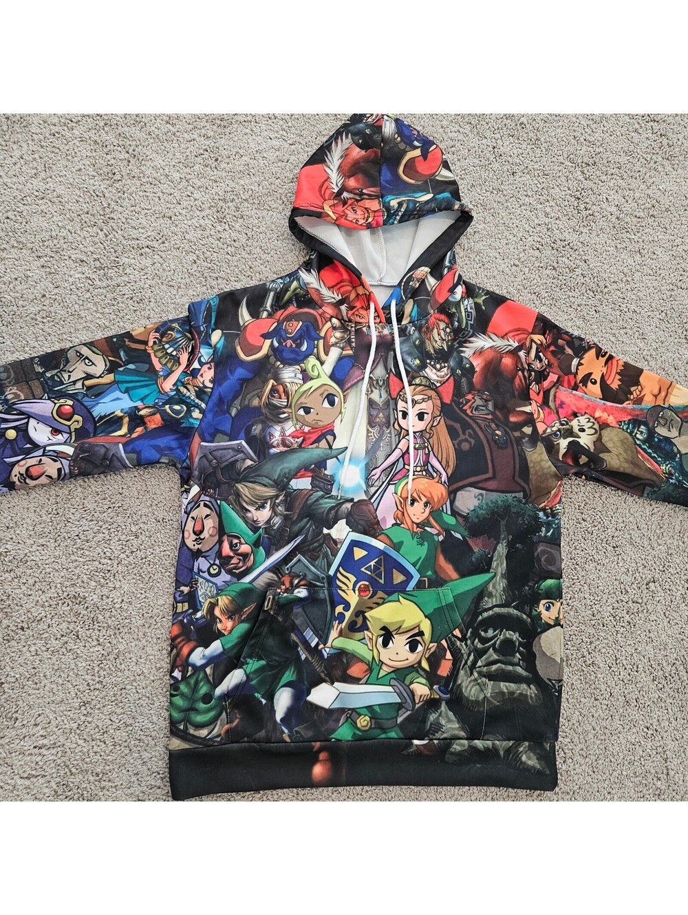 Legend of Zelda Link Character Collage Graphic Hoodie Kids Size XL